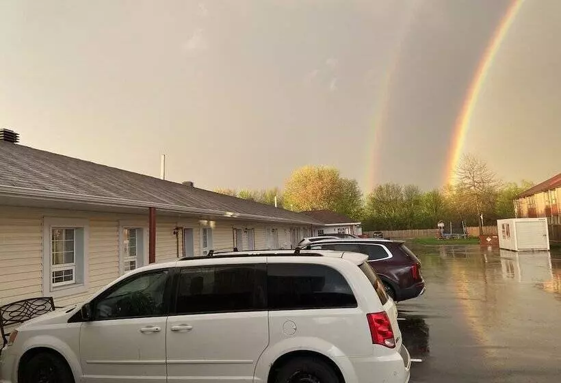 酒店 Lakeshore Suites