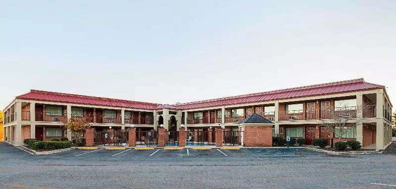 호텔 Red Roof Inn & Suites Scottsboro