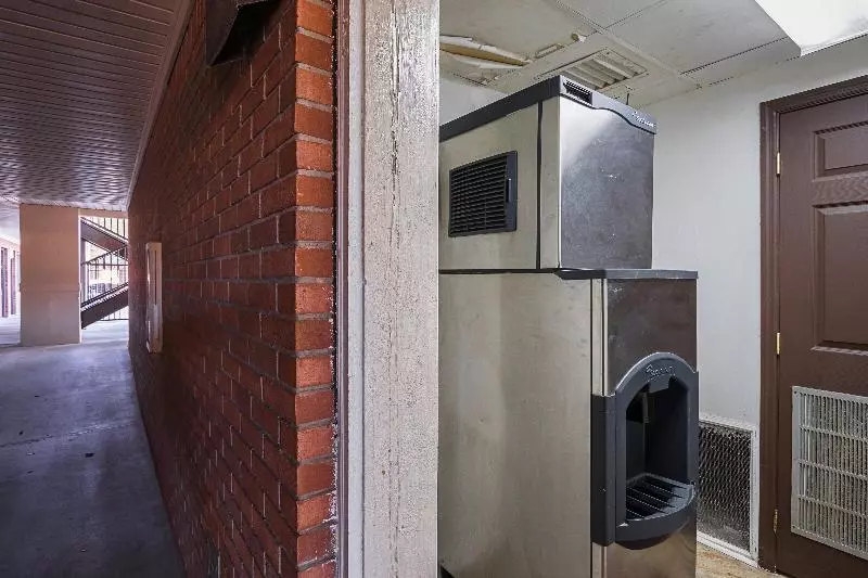 호텔 Red Roof Inn & Suites Scottsboro