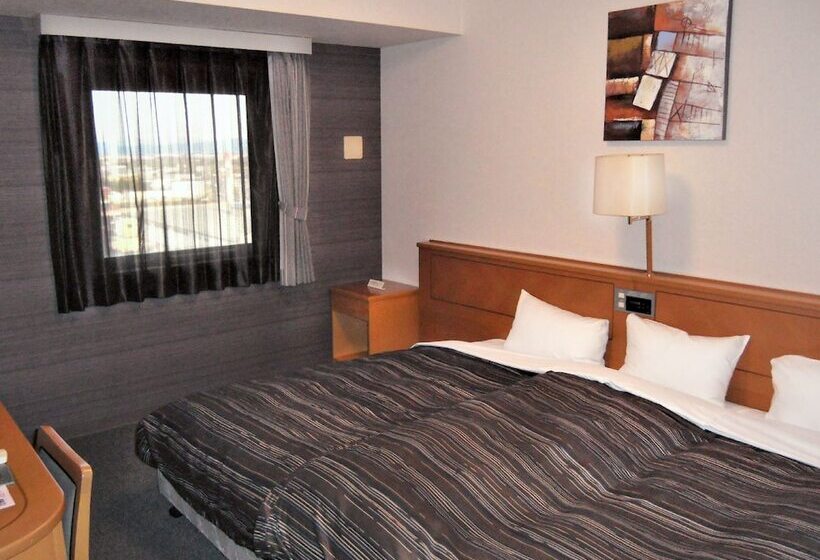 호텔 Route Inn Tsubamesanjo Ekimae