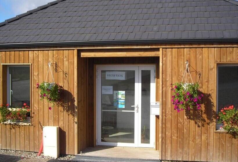 Отель Vacanceole  Residence Le Domaine Du Bosquet