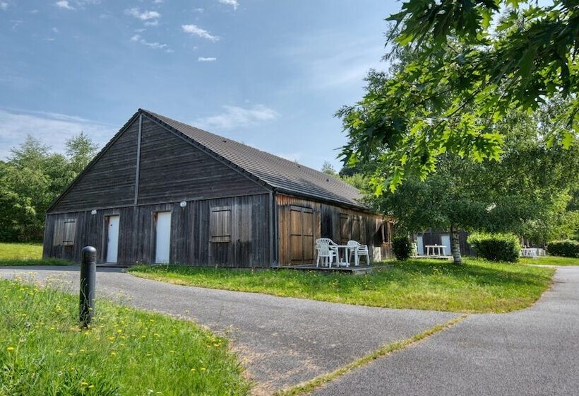 Отель Vacanceole  Residence Le Domaine Du Bosquet