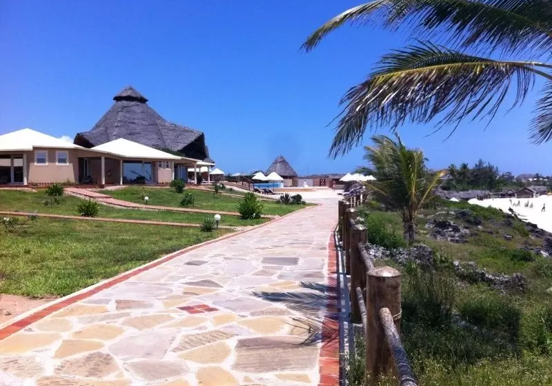 هتل Watamu Bay Ora Resort
