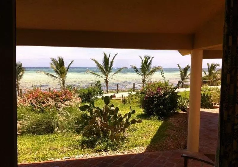 هتل Watamu Bay Ora Resort