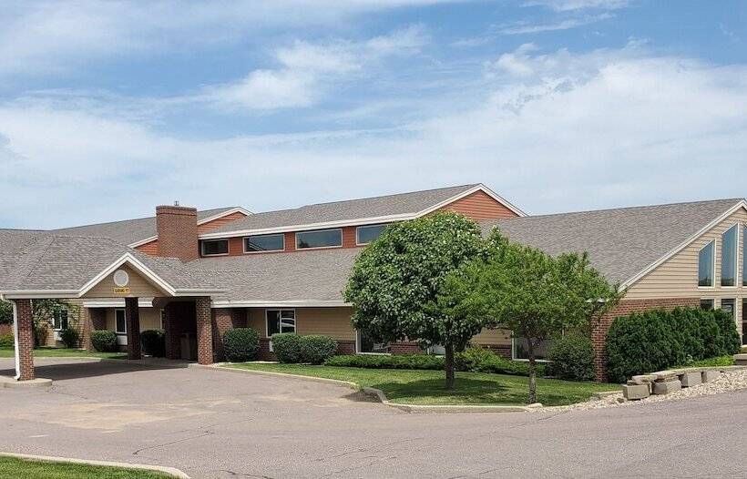 בית מלון כפרי Americinn By Wyndham Madison Sd