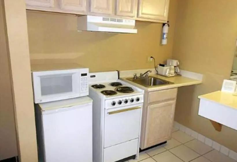 Отель Baymont By Wyndham Yuba City