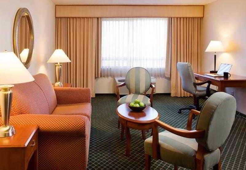 فندق Courtyard By Marriott Newark Silicon Valley