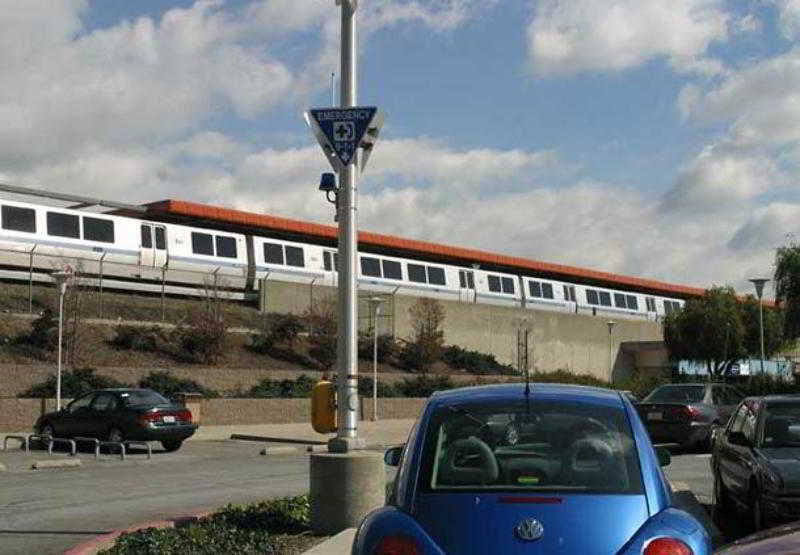 فندق Courtyard By Marriott Newark Silicon Valley