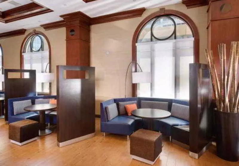 هتل Courtyard By Marriott Norfolk Downtown