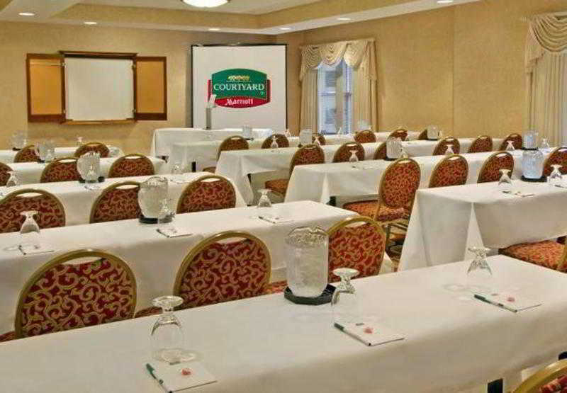 فندق Courtyard By Marriott Norfolk Downtown