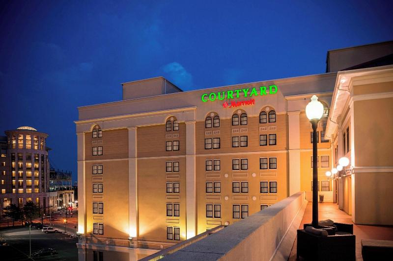 فندق Courtyard By Marriott Norfolk Downtown