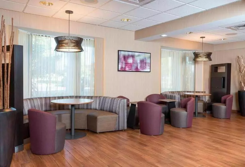 Hotel Courtyard By Marriott Traverse City