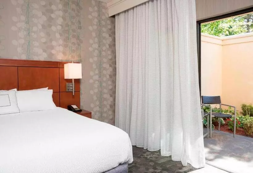 Hotel Courtyard By Marriott Traverse City