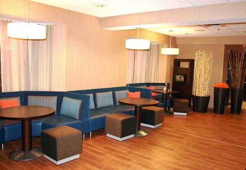 فندق Courtyard By Marriott Traverse City