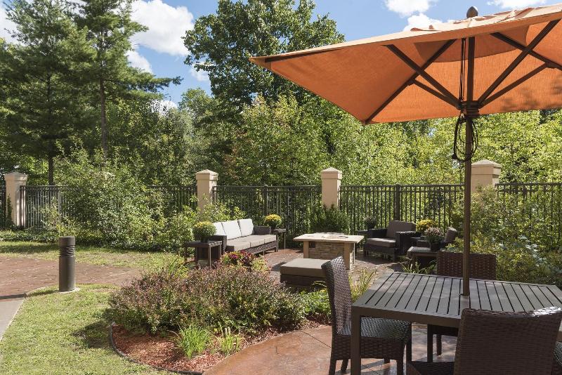 فندق Courtyard By Marriott Traverse City