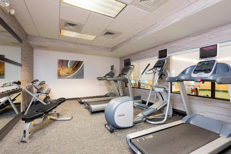 فندق Courtyard By Marriott Traverse City