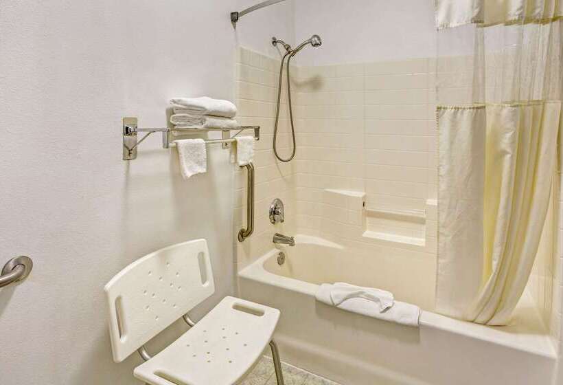 Szálloda Days Inn & Suites By Wyndham Gresham