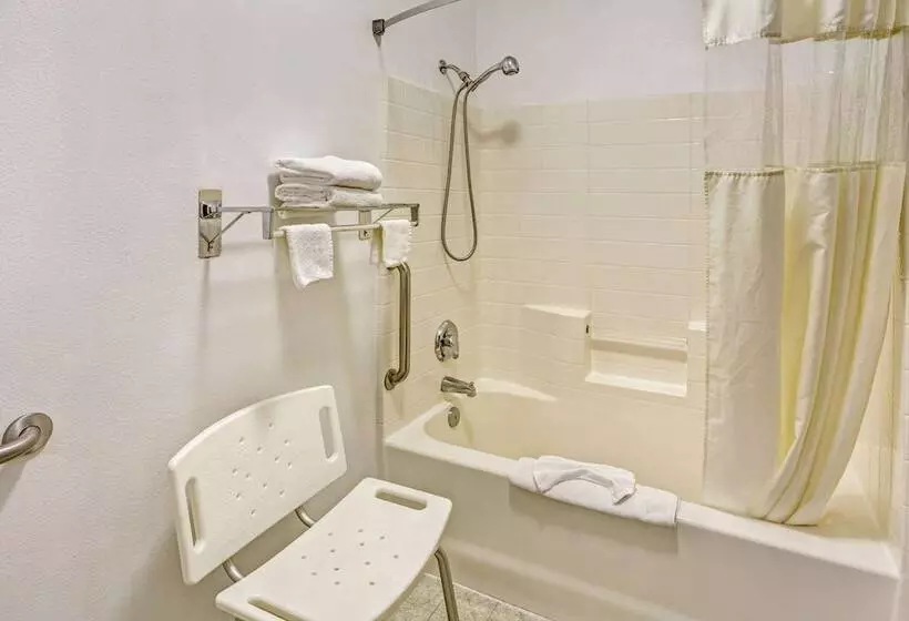 호텔 Days Inn & Suites By Wyndham Gresham