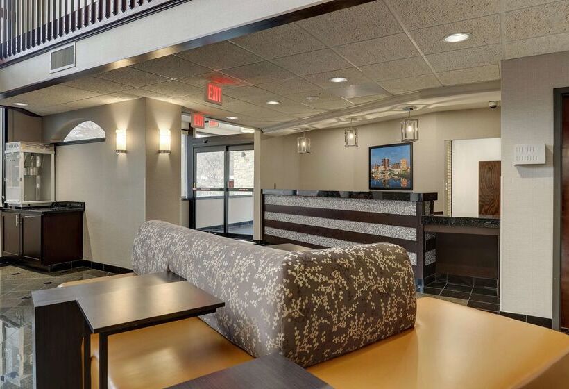 فندق Drury Inn & Suites Columbus Dublin