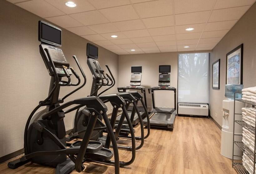 فندق Drury Inn & Suites Columbus Dublin