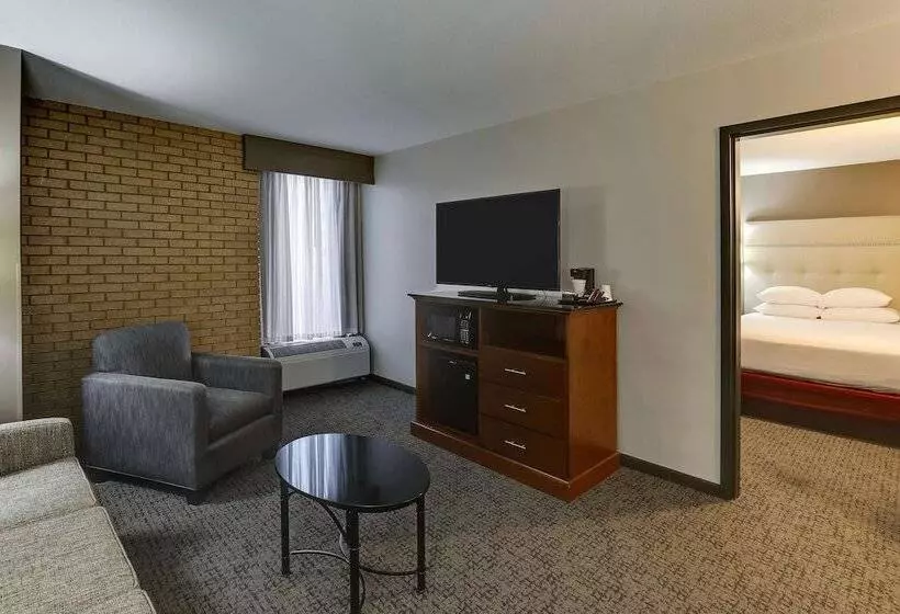 ホテル Drury Inn & Suites Columbus Dublin