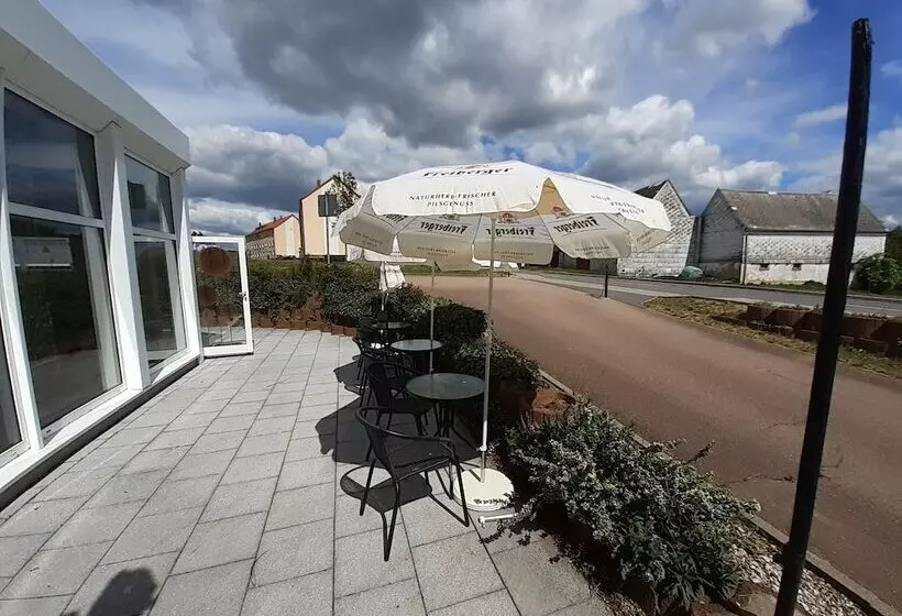 Отель Edit Pension Rossau