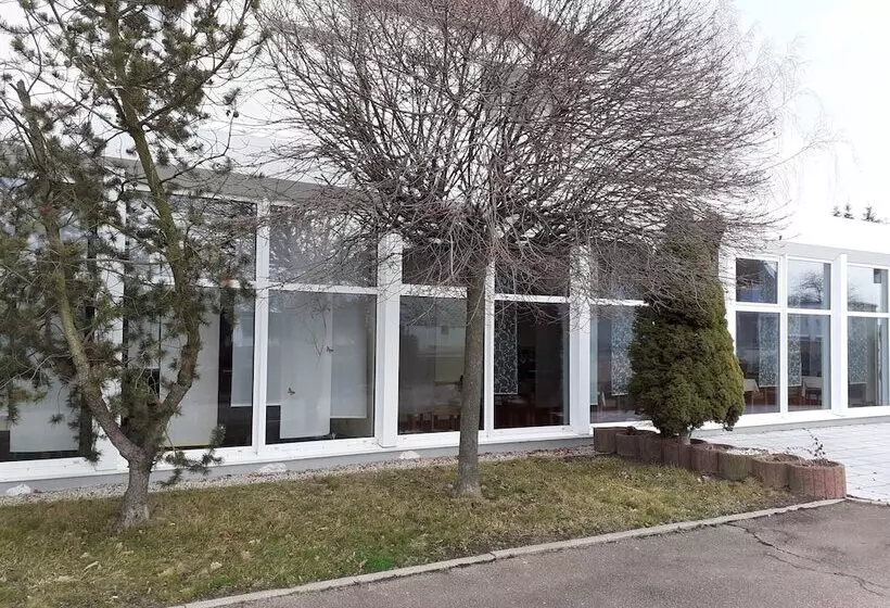 Отель Edit Pension Rossau