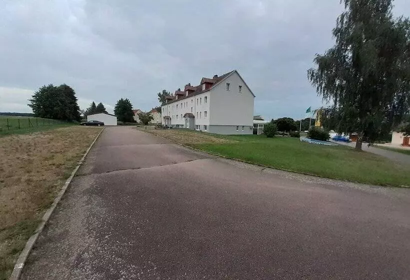 Отель Edit Pension Rossau