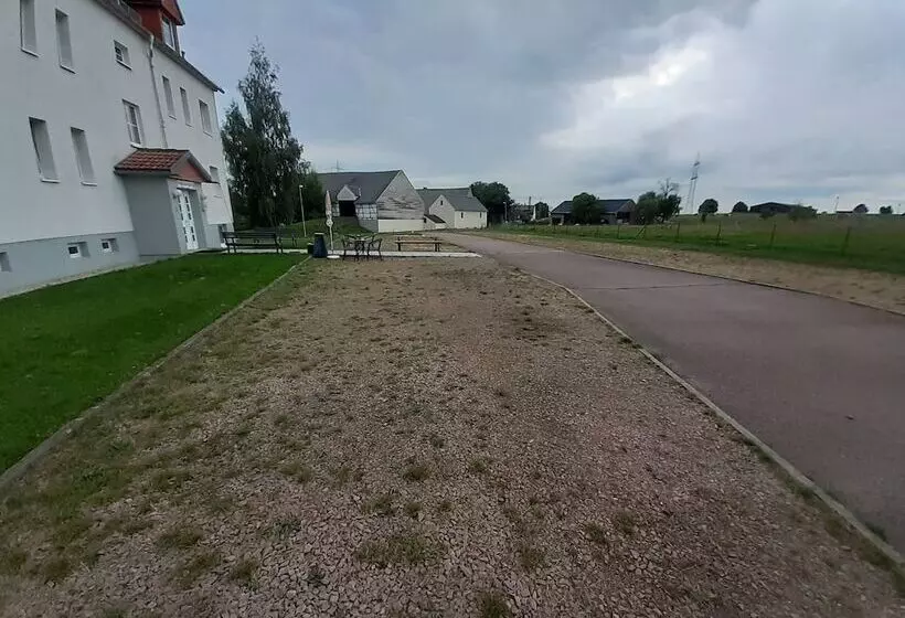 Отель Edit Pension Rossau