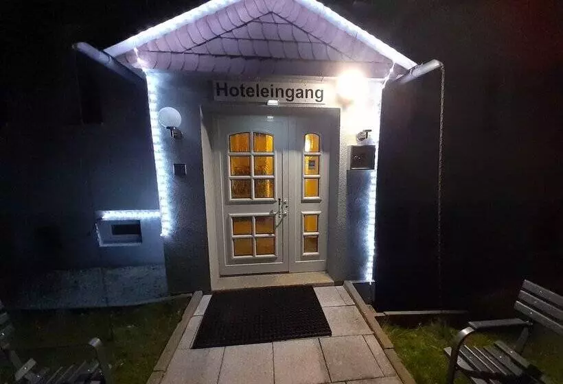 Отель Edit Pension Rossau