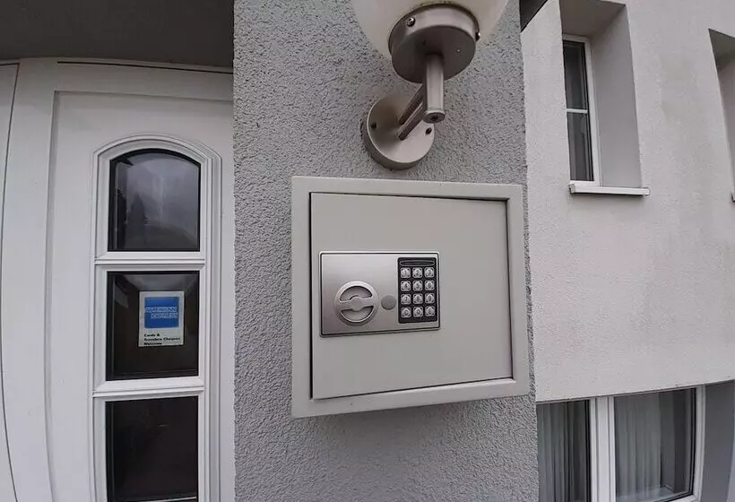 Отель Edit Pension Rossau