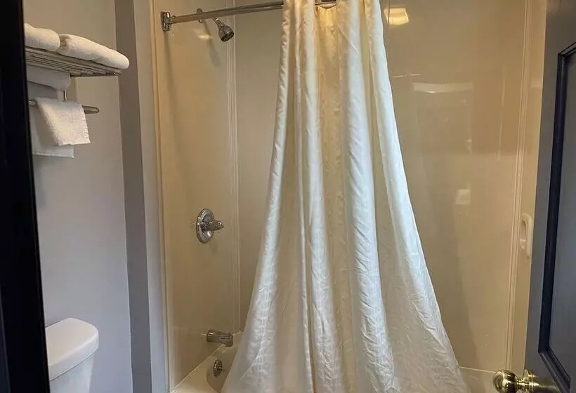 Otel Golden Hill Inndanbury