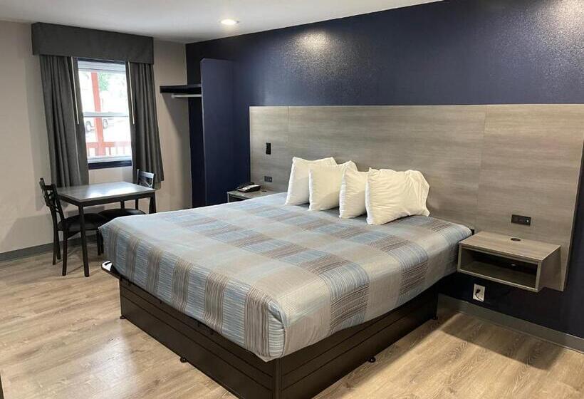 فندق Golden Hill Inndanbury