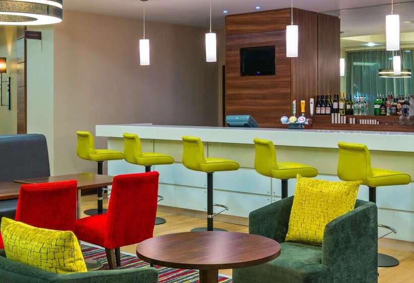 فندق Hampton By Hilton London Luton Airport