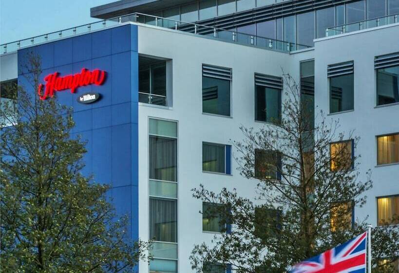فندق Hampton By Hilton London Luton Airport