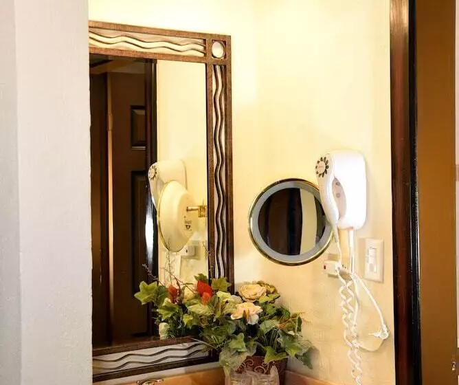 هتل Maria Bonita Consulado Americano