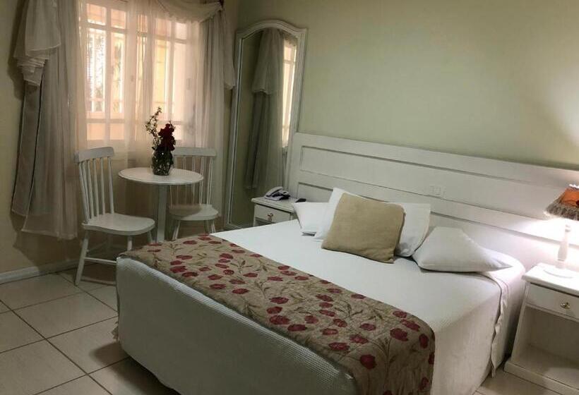 Otel Pousada Dos Anjos