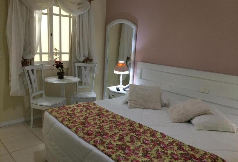 Otel Pousada Dos Anjos