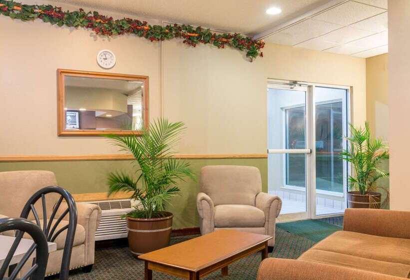 فندق Super 8 By Wyndham Beresford