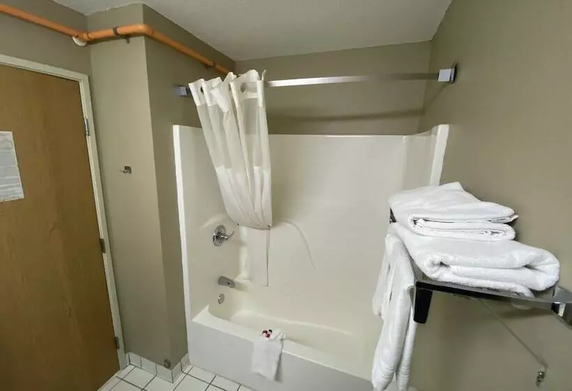 호텔 Super 8 By Wyndham Beresford