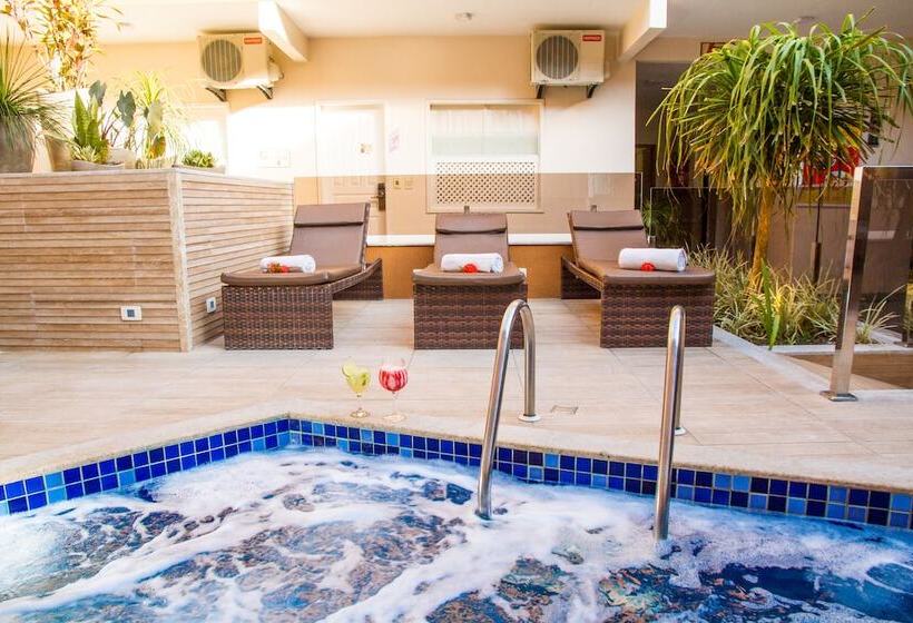 هتل Terra Brasil  Rede Soberano