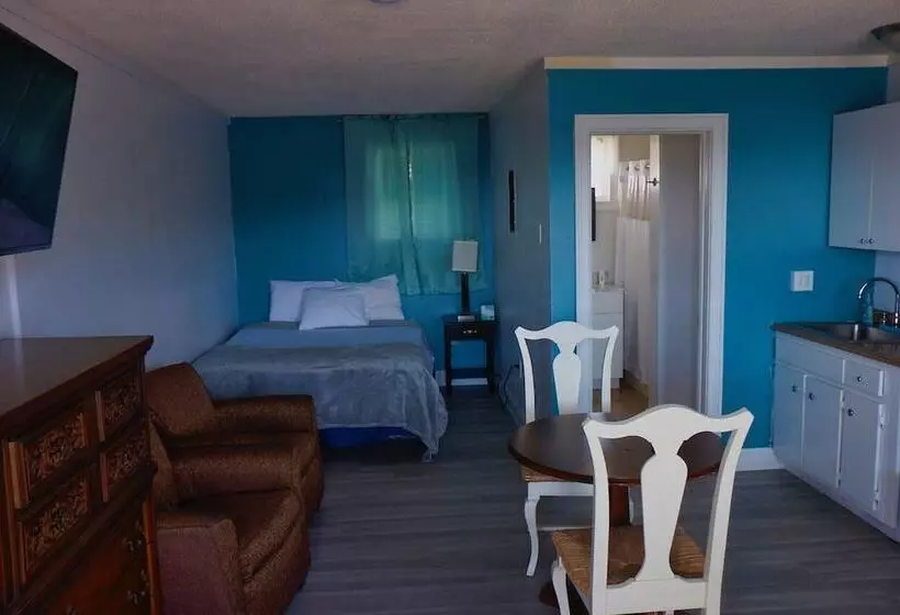 Otel Thames Inn And Marina