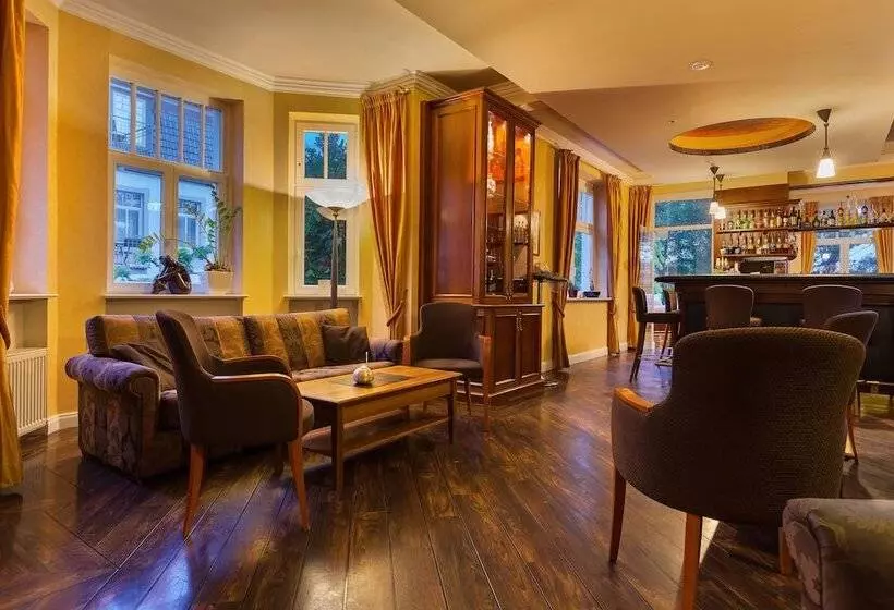 Szálloda Vier Jahreszeiten Kuhlungsborn