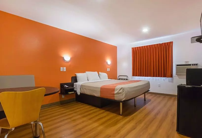 Motel 6 Marshalltown, Ia