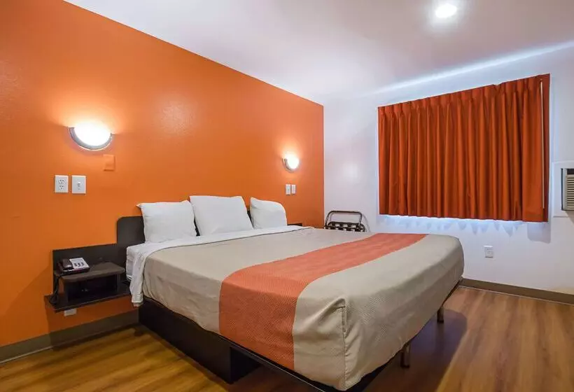 Motel 6 Marshalltown, Ia