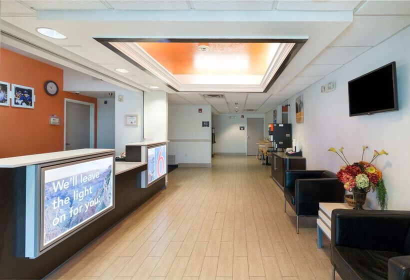 Motel 6 Hillsboro, Tx