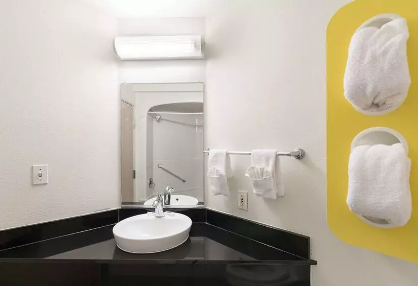 Motel 6 Hillsboro, Tx