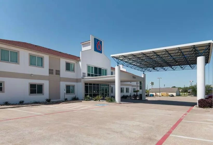 Motel 6 Hillsboro, Tx