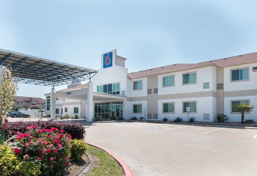 Motel 6 Hillsboro, Tx