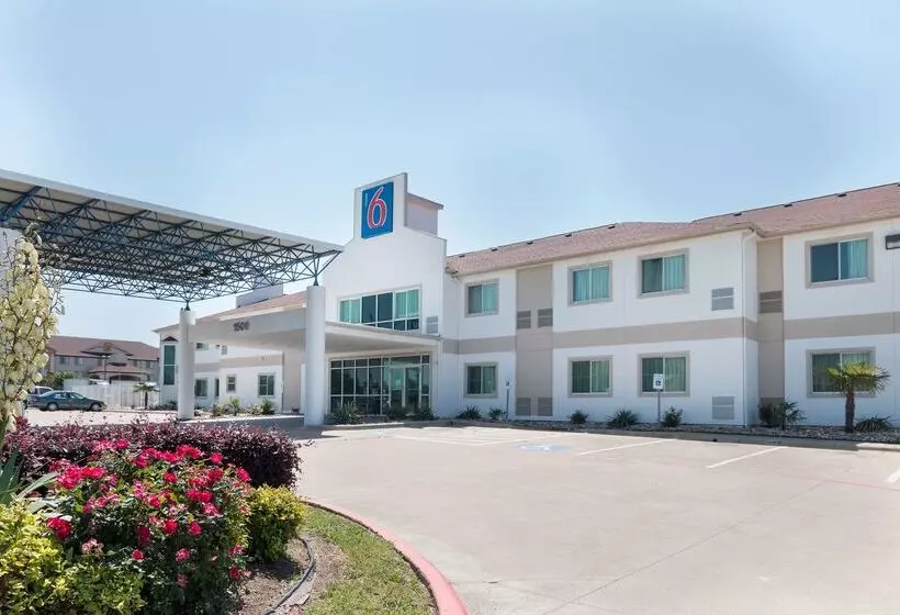 Motel 6 Hillsboro, Tx